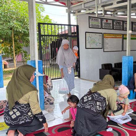 Wujudkan Generasi Sehat, Posyandu Teratai I Desa Tanah Abang Laksanakan Kegiatan Rutin Bulanan